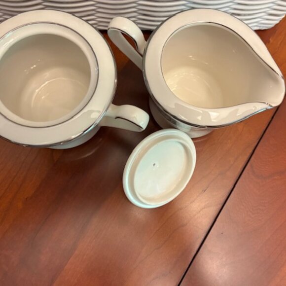 Noritake Ivory China Prelude #7570 Sugar Bowl wLid & Creamer Set Black Scrolls - Picture 6 of 9